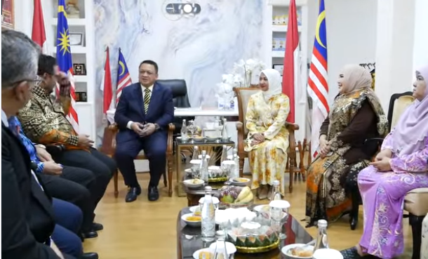 Raja Muda Perlis Beserta Rombongan